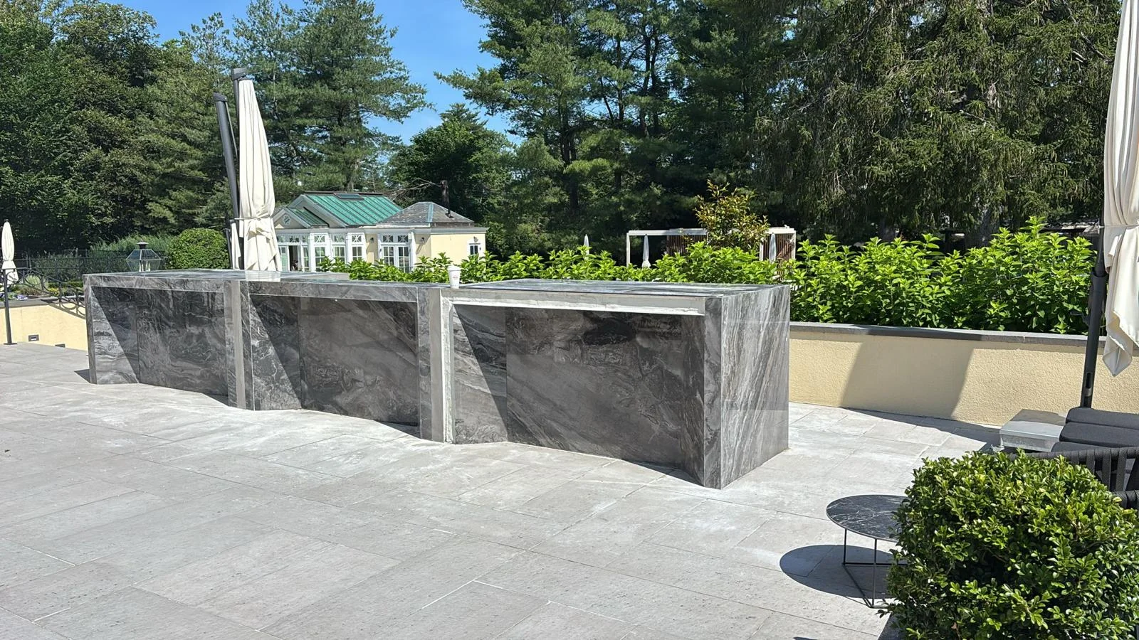 Outdoor Counter Tops & Kitchens Backsplash 7